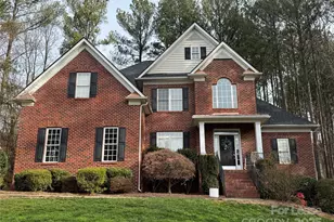 112 Silver Cliff Dr, Mount Holly, NC 28120 - Photo 1