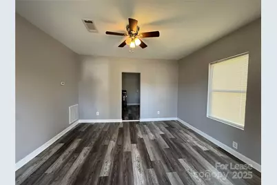 715 Grover Street, Gastonia, NC 28054 - Photo 2