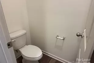 2525 Oakdale Rd, Charlotte, NC 28216 - Photo 10