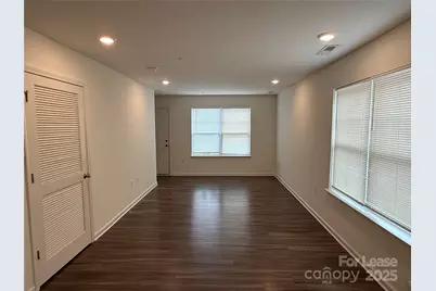 2525 Oakdale Road, Charlotte, NC 28216 - Photo 2