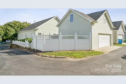 10011 Bishops Gate Boulevard, Pineville, NC 28134 - Photo 32