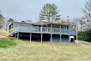 350 39th St Pl SW, Hickory, NC 28602 - Photo 2