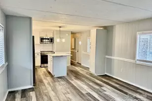 350 39th St Pl SW, Hickory, NC 28602 - Photo 8