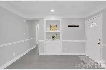 9715 Starwood Drive, Charlotte, NC 28215 - Photo 4