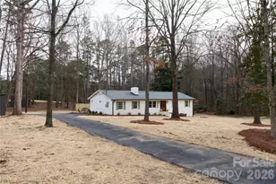 1504 La Forest Ln, Concord, NC 28027 - Photo 2