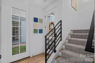 824 Madison Gln Ln, Charlotte, NC 28209 - Photo 4