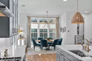 824 Madison Gln Ln, Charlotte, NC 28209 - Photo 18