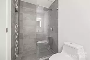 1041 Churchill Downs Ct, Charlotte, NC 28211 - Photo 6