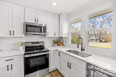 820 Dale Avenue, Charlotte, NC 28216 - Photo 18