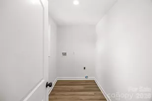 820 Dale Ave, Charlotte, NC 28216 - Photo 22