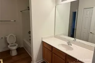 7167 Somerset Springs Dr, Charlotte, NC 28262 - Photo 10