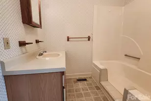 2919 Teton Dr, Newton, NC 28658 - Photo 18