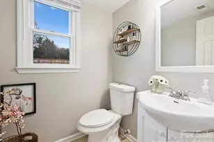 10233 Fairway Ridge Rd, Charlotte, NC 28277 - Photo 32