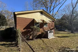 2724 Mary Ave, Gastonia, NC 28052 - Photo 6