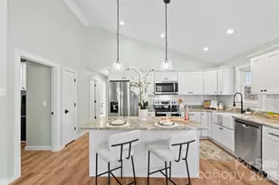 56 White Oak Pl, Mars Hill, NC 28754 - Photo 14