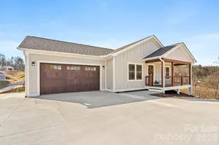 56 White Oak Pl, Mars Hill, NC 28754 - Photo 8