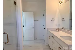 3926 Sarah Dr, Charlotte, NC 28217 - Photo 28