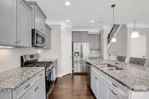 9507 Inverness Bay Rd, Charlotte, NC 28278 - Photo 10