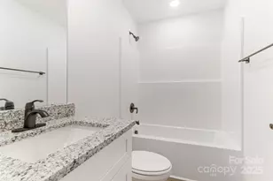 119 3rd Ave SE, Hickory, NC 28602 - Photo 14