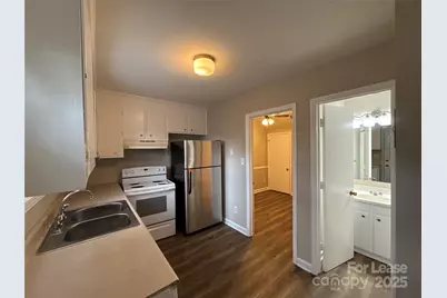 1613 N Sharon Amity Road #H, Charlotte, NC 28205 - Photo 6