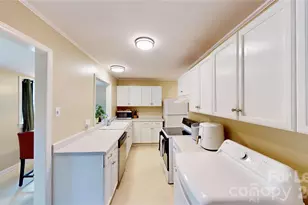 1136 E Woodlawn Rd, Charlotte, NC 28209 - Photo 14