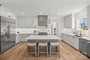 1607 Tippah Park Ct, Charlotte, NC 28205 - Photo 12