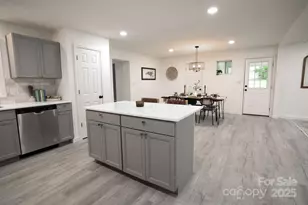 2518 Cove Creek Dr, Gastonia, NC 28056 - Photo 10