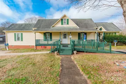 547 N Oakland Avenue, Statesville, NC 28677 - Photo 1