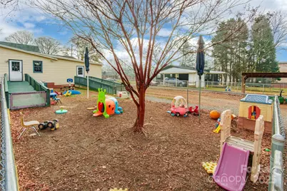 547 N Oakland Avenue, Statesville, NC 28677 - Photo 42