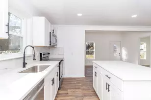 123 Riverside Dr, Mount Holly, NC 28120 - Photo 2