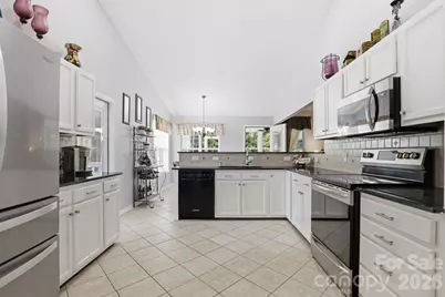 130 Greenwich Drive, Statesville, NC 28677 - Photo 10