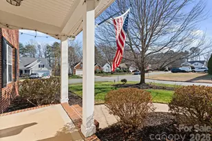 10227 Ingleton Ct, Charlotte, NC 28269 - Photo 2