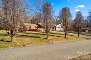 490 Northwood Park, Taylorsville, NC 28681 - Photo 2