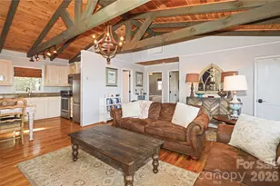 8007 Cloud Forest Ln, Blowing Rock, NC 28605 - Photo 4
