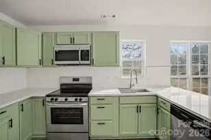 8106 Castlemaine Dr, Matthews, NC 28104 - Photo 10