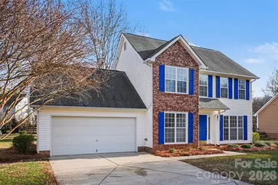 8106 Castlemaine Drive, Matthews, NC 28104 - Photo 2