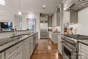 2823 Providence Rd, Charlotte, NC 28211 - Photo 18