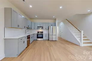 2520 Elmin St, Charlotte, NC 28208 - Photo 6