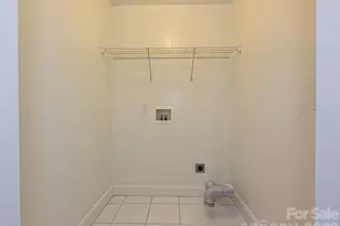 9177 Bonnie Briar Cir, Charlotte, NC 28277 - Photo 32