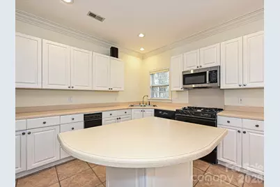 9177 Bonnie Briar Circle, Charlotte, NC 28277 - Photo 8