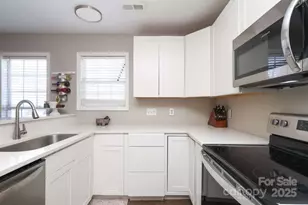 1109 Triece Ln, Charlotte, NC 28215 - Photo 22