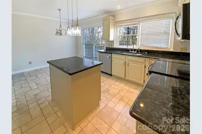 3906 Melshire Lane, Charlotte, NC 28269 - Photo 10