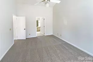 3906 Melshire Ln, Charlotte, NC 28269 - Photo 4