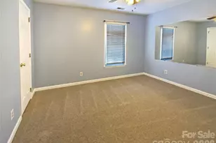 3906 Melshire Ln, Charlotte, NC 28269 - Photo 14