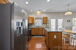 8609 Abbey Brook Ct, Charlotte, NC 28216 - Photo 12