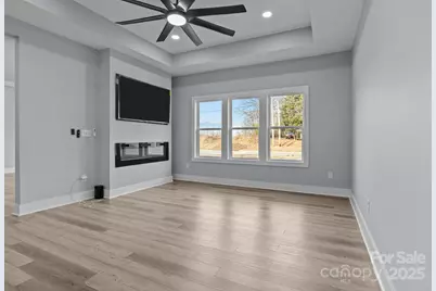 913 Wilson W Lee Boulevard, Statesville, NC 28677 - Photo 6