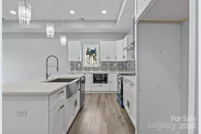 913 Wilson W Lee Boulevard, Statesville, NC 28677 - Photo 12