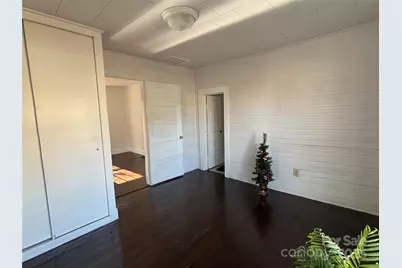 142 26th Street SW, Hickory, NC 28602 - Photo 6