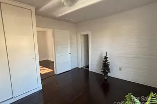 142 26th St SW, Hickory, NC 28602 - Photo 6