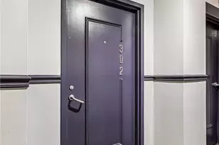 718 W Trade St, Charlotte, NC 28202 - Photo 4